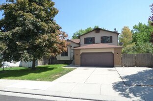 6847 Beargrass Rd in West Jordan, UT - Building Photo