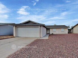 246 W Kristal Way in Phoenix, AZ - Building Photo