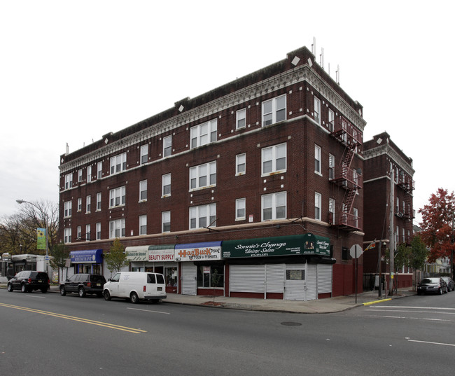 2 Columbia Avenue Apartments in Newark, NJ - Foto de edificio - Building Photo