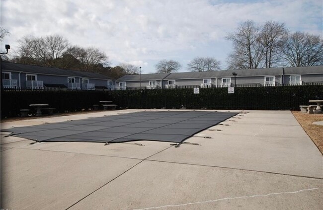 1146 Indian Rd in Virginia Beach, VA - Foto de edificio - Building Photo