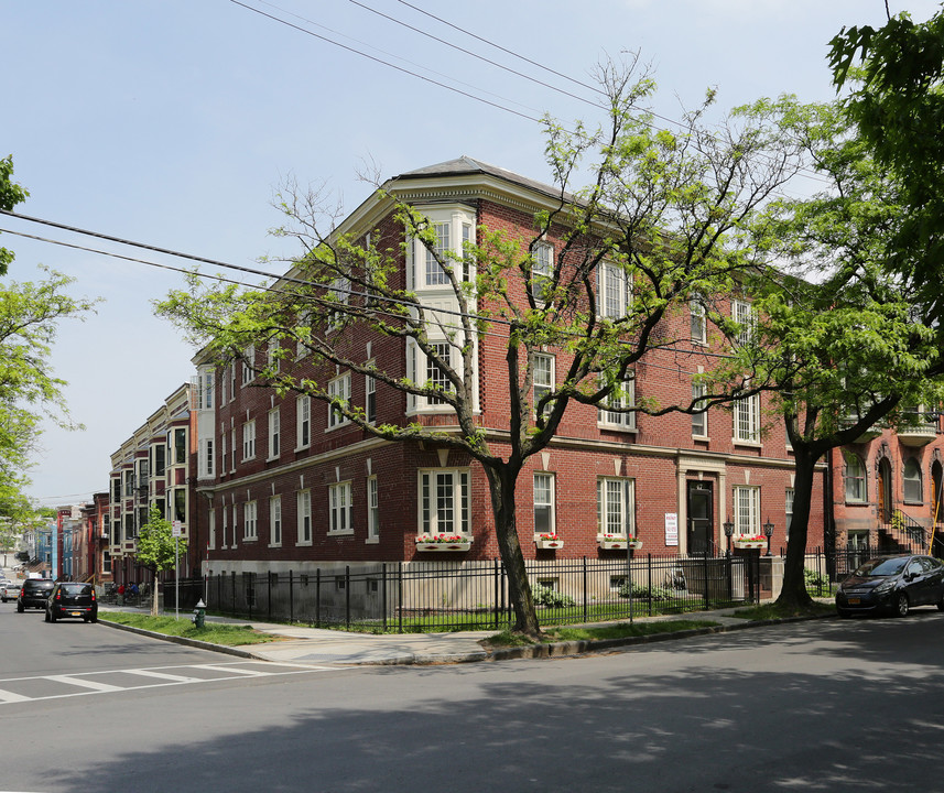 South Lake Apartments, LLC in Albany, NY - Foto de edificio