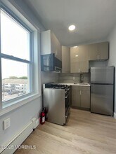 201 Lareine Ave in Bradley Beach, NJ - Building Photo - Building Photo