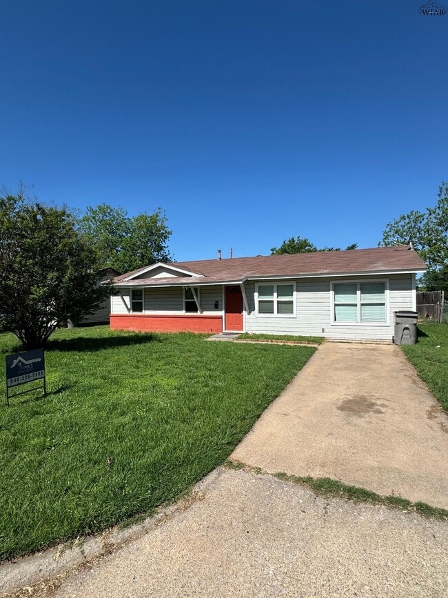 property at 1422 Tanbark Rd