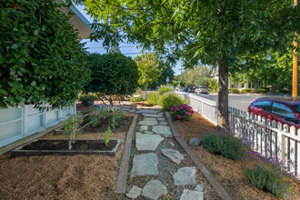 422 Grant St in Healdsburg, CA - Building Photo - Building Photo