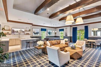 12954 Centre Park Cir in Herndon, VA - Building Photo - Building Photo