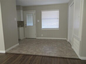 8716 Club House Dr in Willis, TX - Building Photo - Building Photo