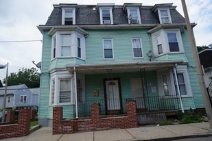 27-29 W Cottage St in Dorchester, MA - Building Photo