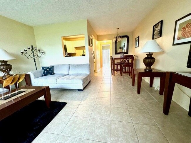 property at 560 Horizon W