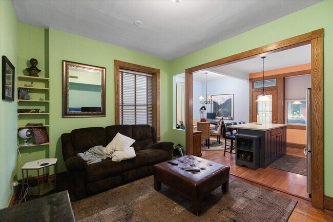 property at 505 W Fullerton Pky