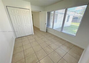 1641 NW 24th Terrace in Fort Lauderdale, FL - Building Photo - Building Photo