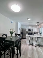 10124 Three Oaks Wy in Santee, CA - Building Photo - Building Photo