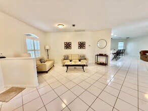 541 NW Pine Sap Pl in Jensen Beach, FL - Building Photo - Building Photo