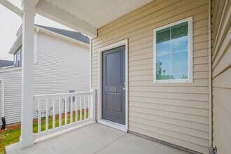 1510 Alvin Pond Dr in Greer, SC - Foto de edificio - Building Photo