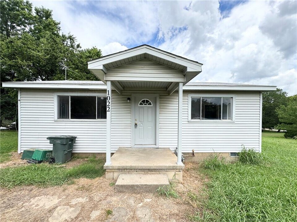 1022 Pettigrew St in Fayetteville, AR - Foto de edificio