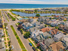 58 Broadway in Ocean Grove, NJ - Building Photo - Building Photo