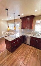 1936 Shoreview Ave in San Mateo, CA - Building Photo - Building Photo