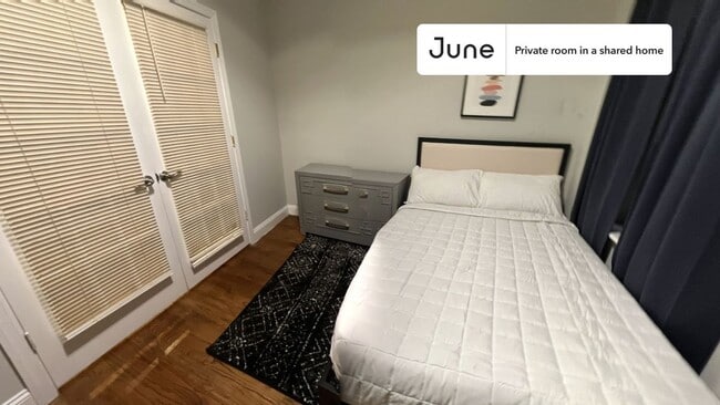 Room in Shared 4 bed/1 bath home in New York, NY - Building Photo - Building Photo