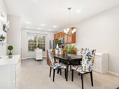 691 Station Blvd in Aurora, IL - Building Photo - Building Photo