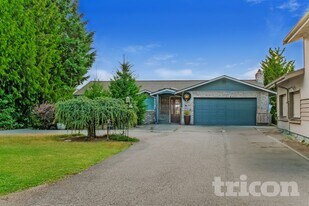 5810 Meridian Rd SE in Olympia, WA - Building Photo