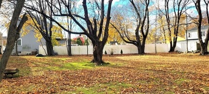 101 Glen St in Whitman, MA - Building Photo - Building Photo