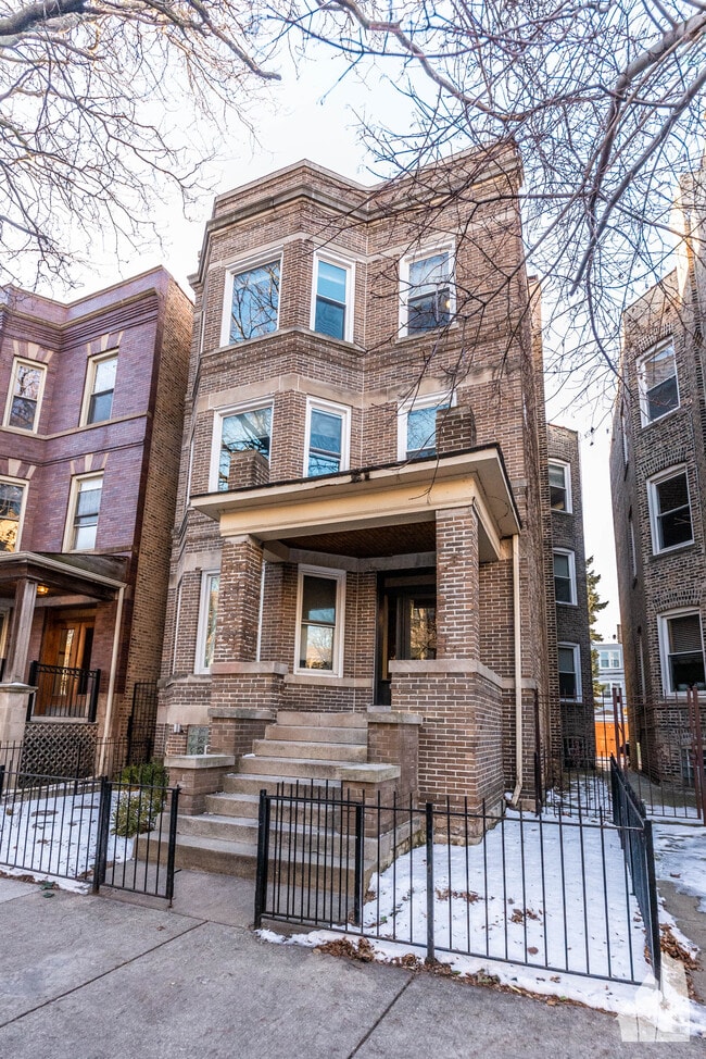 3716 N Racine Ave, Unit 3