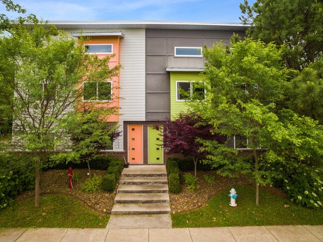 property at 1337 Oakland Ave
