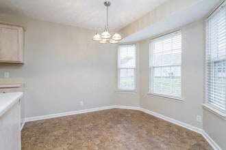 1413 Chesterbrook Ct in Nashville, TN - Foto de edificio - Building Photo