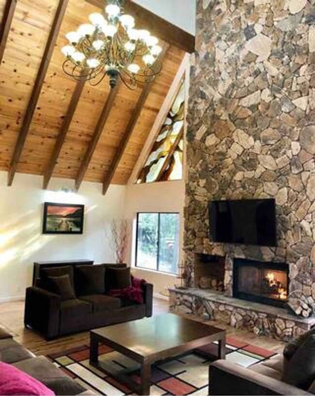 property at 27957 Lakes Edge Rd