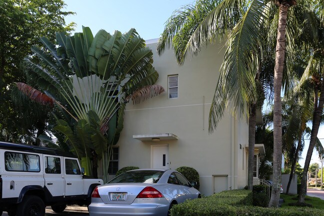 1700 S Olive Ave in West Palm Beach, FL - Foto de edificio - Building Photo