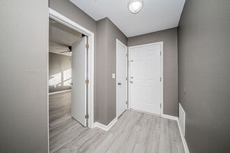 317 Smith St in Milford, KS - Building Photo - Building Photo