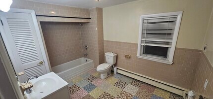 57 Edwards Ct in Lynn, MA - Foto de edificio - Building Photo