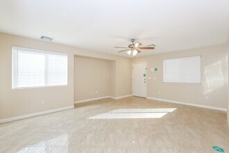 10469 Armand Ave in Las Vegas, NV - Building Photo - Building Photo