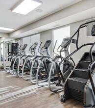 Arden of Oak Brook in Oakbrook Terrace, IL - Building Photo - Building Photo