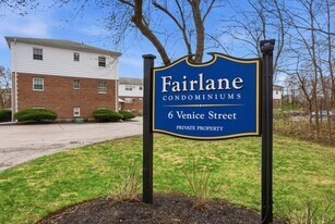 6 Venice St in Danvers, MA - Building Photo