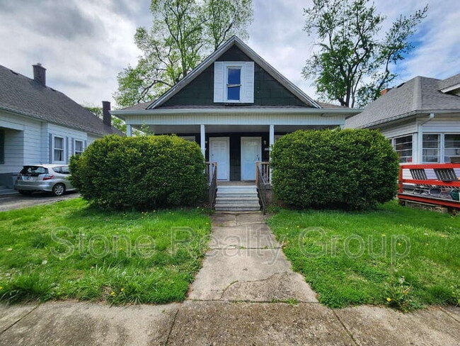 property at 2015 Washington Ave