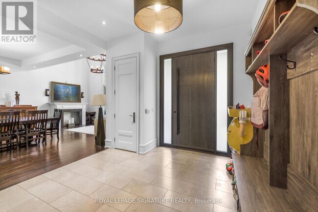 44 Crossburn Dr in Toronto, ON - Building Photo - Building Photo