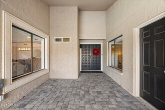 8649 N Willowrain Ct in Scottsdale, AZ - Building Photo - Building Photo