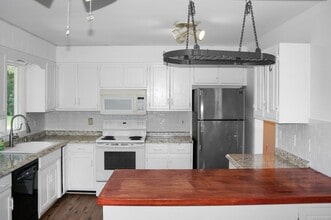25 Myrtle Rd in Griswold, CT - Building Photo - Building Photo