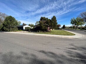1004 N Broadway Ave in Riverton, WY - Building Photo - Building Photo