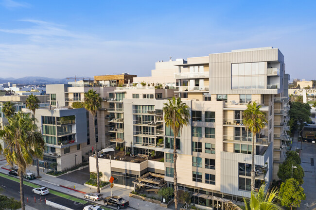 1755 Ocean in Santa Monica, CA - Building Photo - Building Photo