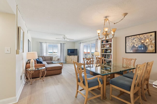 1 Ocean Trace Rd in St. Augustine, FL - Foto de edificio - Building Photo