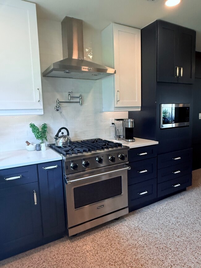 property at 675 Villa Grande Ave S