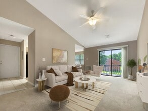 Fairwood in Guilderland, NY - Foto de edificio - Building Photo