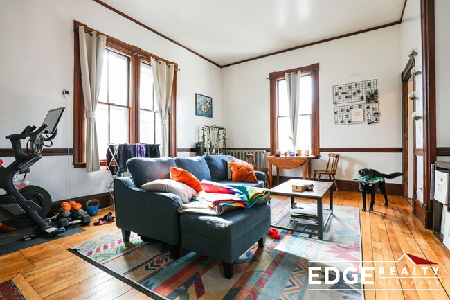 24 Murdock St, Unit 2 in Boston, MA - Building Photo - Building Photo