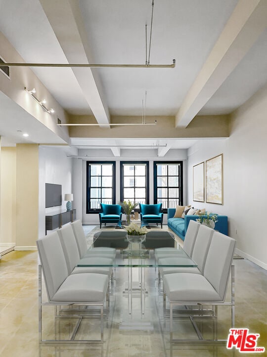 property at 315 W 5th St