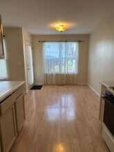 1020 Chaucer Ct in Elgin, IL - Building Photo - Building Photo