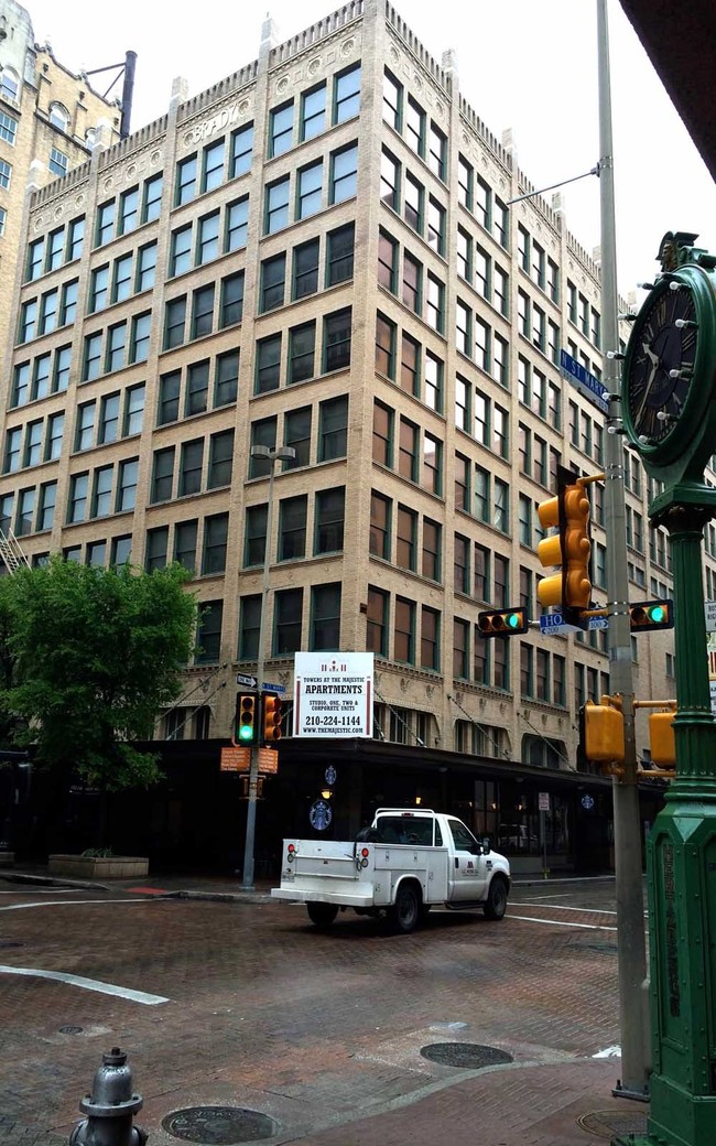 Towers at the Majestic in San Antonio, TX - Building Photo - Building Photo