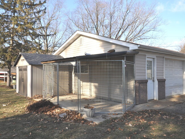 70 Rolling Ridge Ln in Lindenhurst, IL - Building Photo - Building Photo