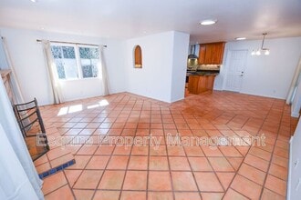 298 Glenwood Ave in Ventura, CA - Building Photo - Building Photo