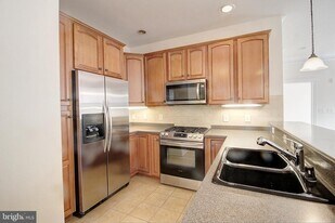 35 E All Saints St in Frederick, MD - Building Photo